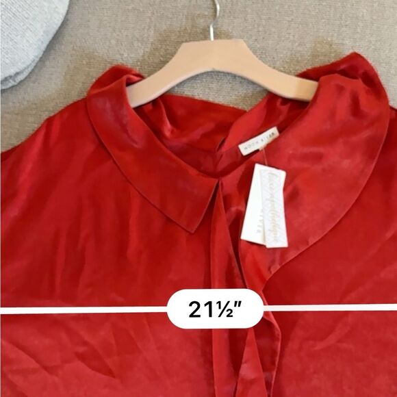MOON RIVER Drape Satin Long Sleeve Blouse in Geranium S NWT - Picture 9 of 11